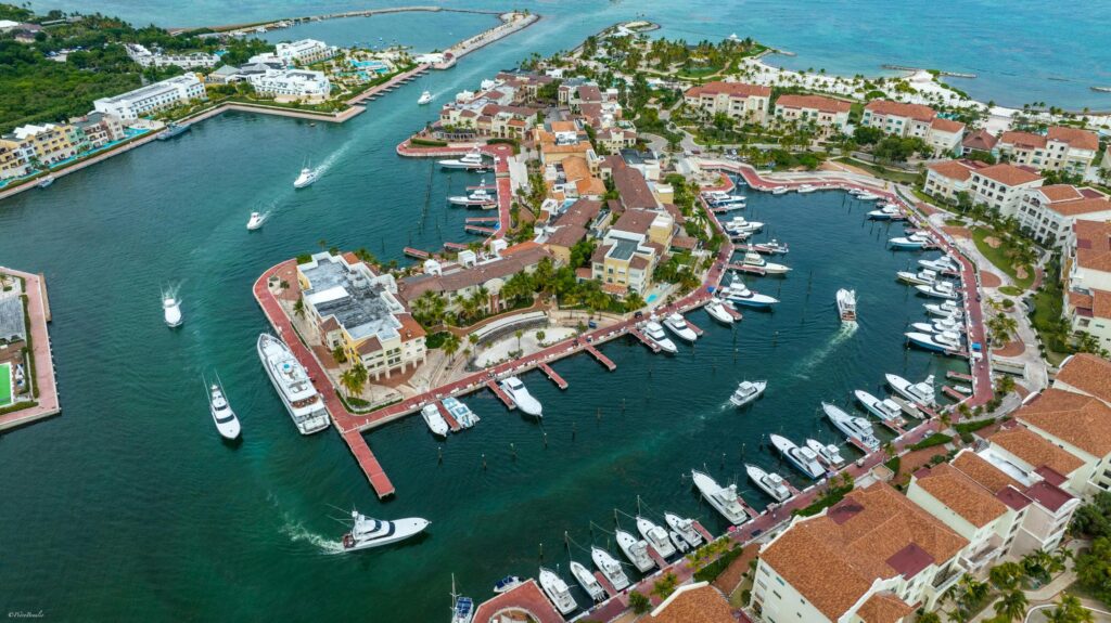 Marina Cap Cana departamenrtos para invertir en Punta Cana