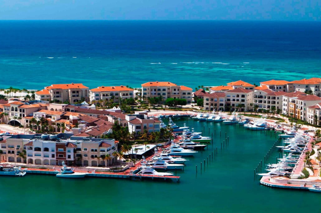 Marina Cap Cana vista de yates y atracaderos